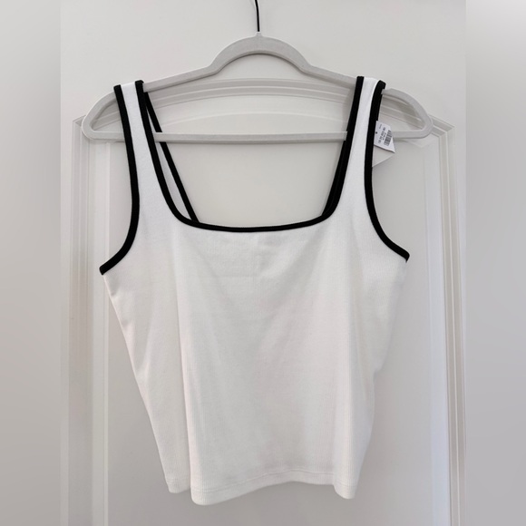 Abercrombie & Fitch Tops - NWT Abercrombie & Fitch Ribbed White Tank Top with Black Trim